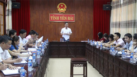 Đồng chí Dương Văn Tiến – Phó Chủ tịch UBND tỉnh phát biểu chỉ đạo tại buổi làm việc.