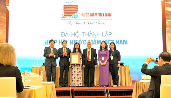 Ban Vận động thành lập Hiệp hội nước mắm Việt Nam đã tổ chức Đại hội thành lập Hiệp hội nước mắm Việt Nam nhiệm kỳ 2020-2025 sáng 27/10.