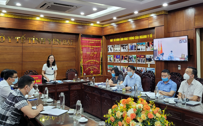 Thạc sỹ, bác sỹ Lê Thị Hồng Vân- Giám đốc Sở Y tế tỉnh Yên Bái phát biểu tại Hội nghị.