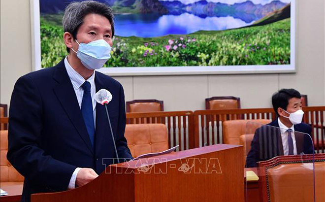Bộ trưởng Bộ Thống nhất Hàn Quốc Lee In-young ngày 27/6 cam kết sẽ hành động “nhanh chóng hơn” để nối lại đối thoại với Triều Tiên.