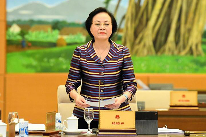 Bộ trưởng Bộ Nội vụ Phạm Thị Thanh Trà tại phiên họp Ủy ban Thường vụ Quốc hội