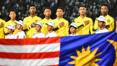 ĐT Malaysia vươn lên dẫn đầu bảng A