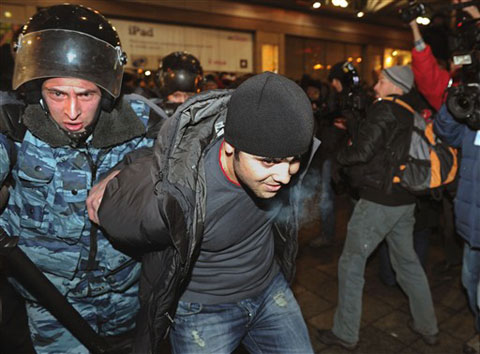 Re: Nga họp phiên đặc biệt vì vụ lộn xộn trên quảng trường M