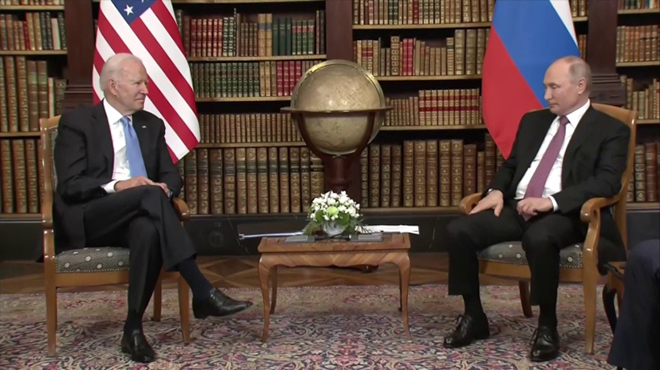 Hai nhà lãnh đạo Nga-Mỹ trong một cuộc gặp trước đây.