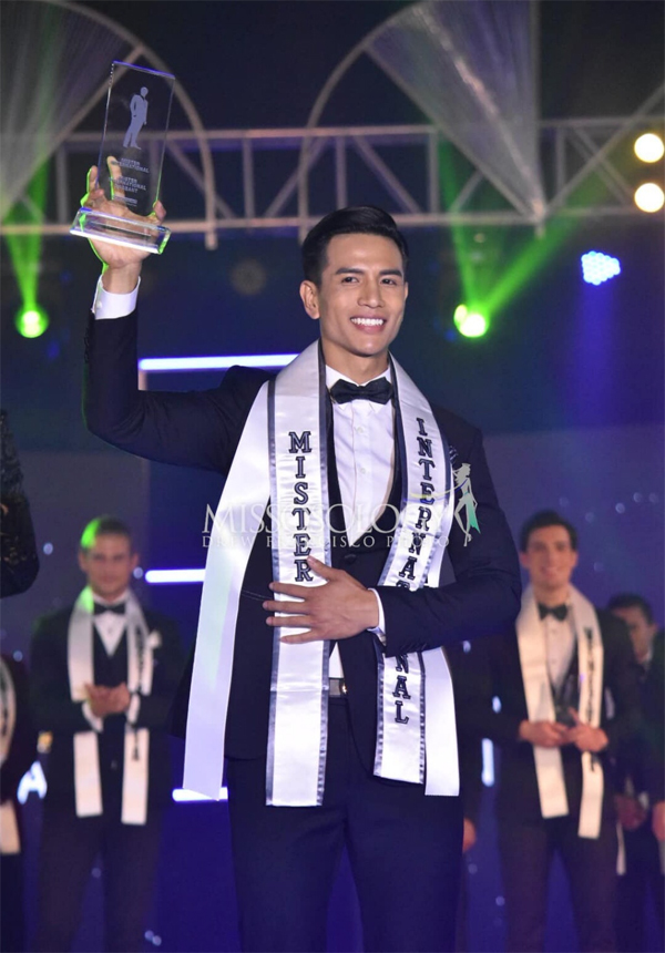 Trịnh Bảo của Việt Nam giành quán quân cuộc thi Mr International 2019.