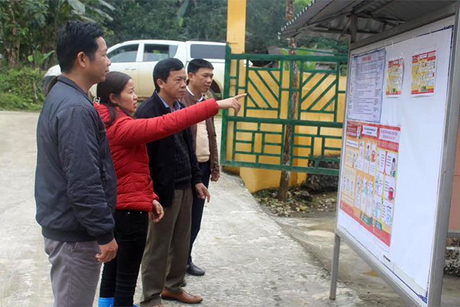 Lãnh đạo huyện Lục Yên kiểm tra công tác phòng chống dịch bệnh COVID-19.