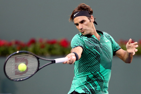 Federer không tốn giọt mồ hôi nào ở trận tứ kết.