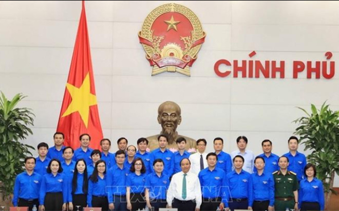 Thủ tướng Nguyễn Xuân Phúc với cán bộ Trung ương Đoàn TNCS HCM. (Ảnh minh họa)