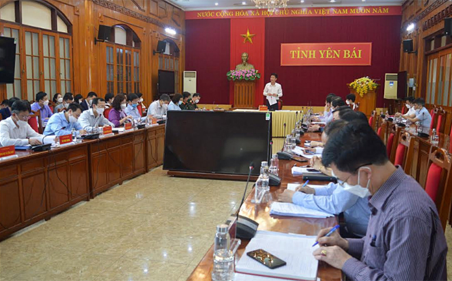 Đồng chí Nguyễn Thế Phước – Phó Chủ tịch Thường trực UBND m88 ca cuoc truc tuyen phát biểu tại buổi làm việc.