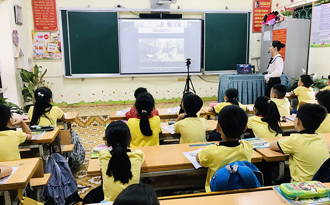 Một tiết học “không biên giới” của Trường Tiểu học Trần Phú.