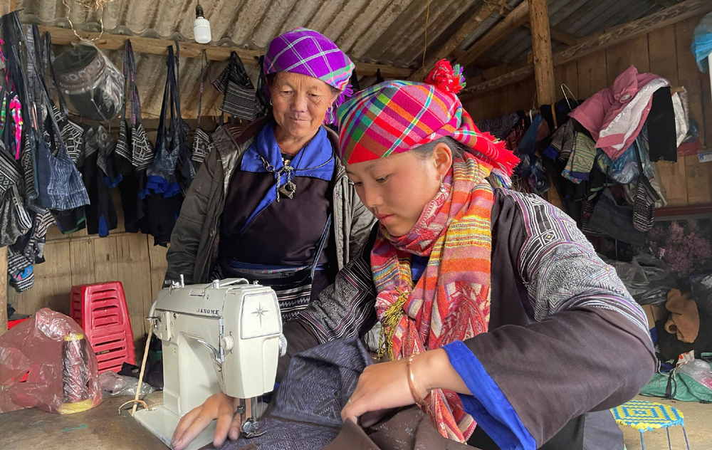 In 2025, Mu Cang Chai District aims to create 1,300 new jobs.