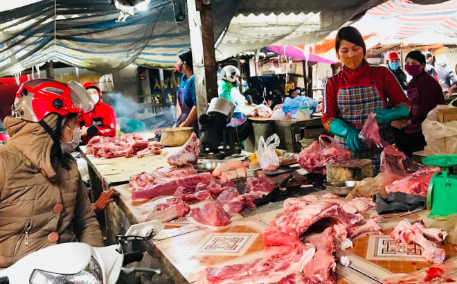 Giá thịt lợn tại thành phố Yên Bái vẫn ở mức cao (Ảnh minh họa).