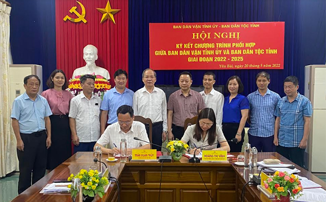 Ban Dân vận m88 com ca cuoc the thao ủy và Ban Dân tộc m88 com ca cuoc the thao ký kết chương trình phối hợp công tác giai đoạn 2022 - 2025.