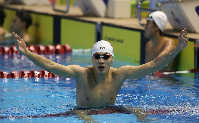 Thanh Bảo vui mừng sau khi lập kỷ lục SEA Games nội dung 100m ếch nam