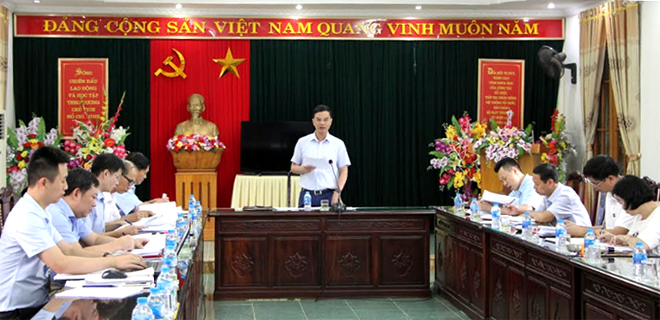 Đồng chí Dương Văn Tiến – Phó Chủ tịch UBND tỉnh phát biểu chỉ đạo Hội nghị.
