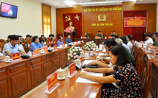 Các đại biểu tham dự Hội nghị tại điểm cầu tỉnh Yên Bái