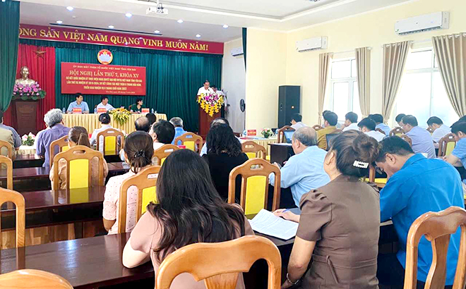 Quang cảnh hội nghị sơ kết giữa nhiệm kỳ thực hiện nghị quyết Đại hội Mặt trận Tổ quốc m88 trang cá cược the thao lần thứ XV. 