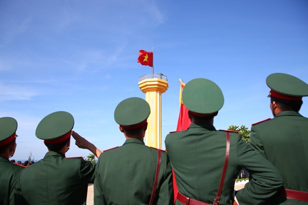 Lễ thượng cờ cột cờ trên đỉnh núi Thới Lới, huyện đảo Lý Sơn, Quảng Ngãi