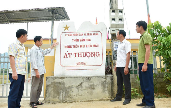 Thôn Át Thượng là thôn đạt chuẩn nông thôn mới nâng cao đầu tiên của xã Minh Xuân.