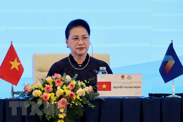 Chủ tịch Quốc hội Nguyễn Thị Kim Ngân, Chủ tịch AIPA 41 điều hành Phiên toàn thể thứ hai.