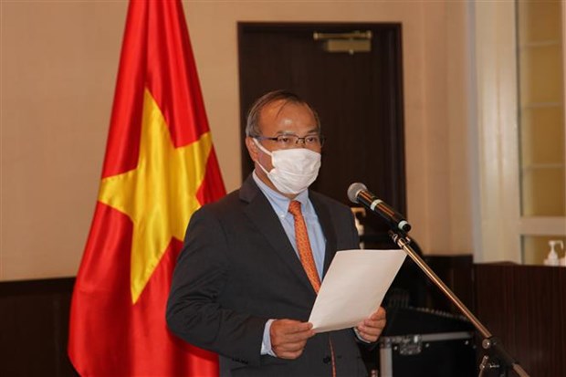 Vietnamese Ambassador to Japan Vu Hong Nam speaks at the press conference on the second Vietnam Summit in Japan.