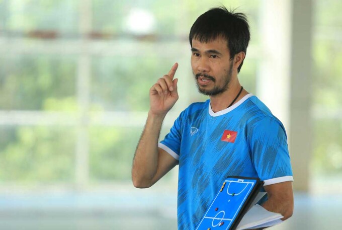HLV Phạm Minh Giang giúp tuyển futsal Việt Nam gây ấn tượng tại Futsal FIFA World Cup 2020.