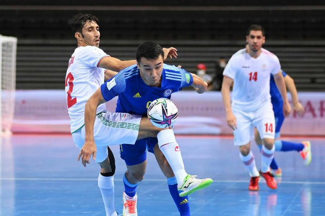 Đánh bại Iran 3-2, Kazakhstan vào bán kết gặp Bồ Đào Nha.